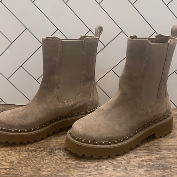 Vince Camuto brand New Boots - Picture 1 of 7